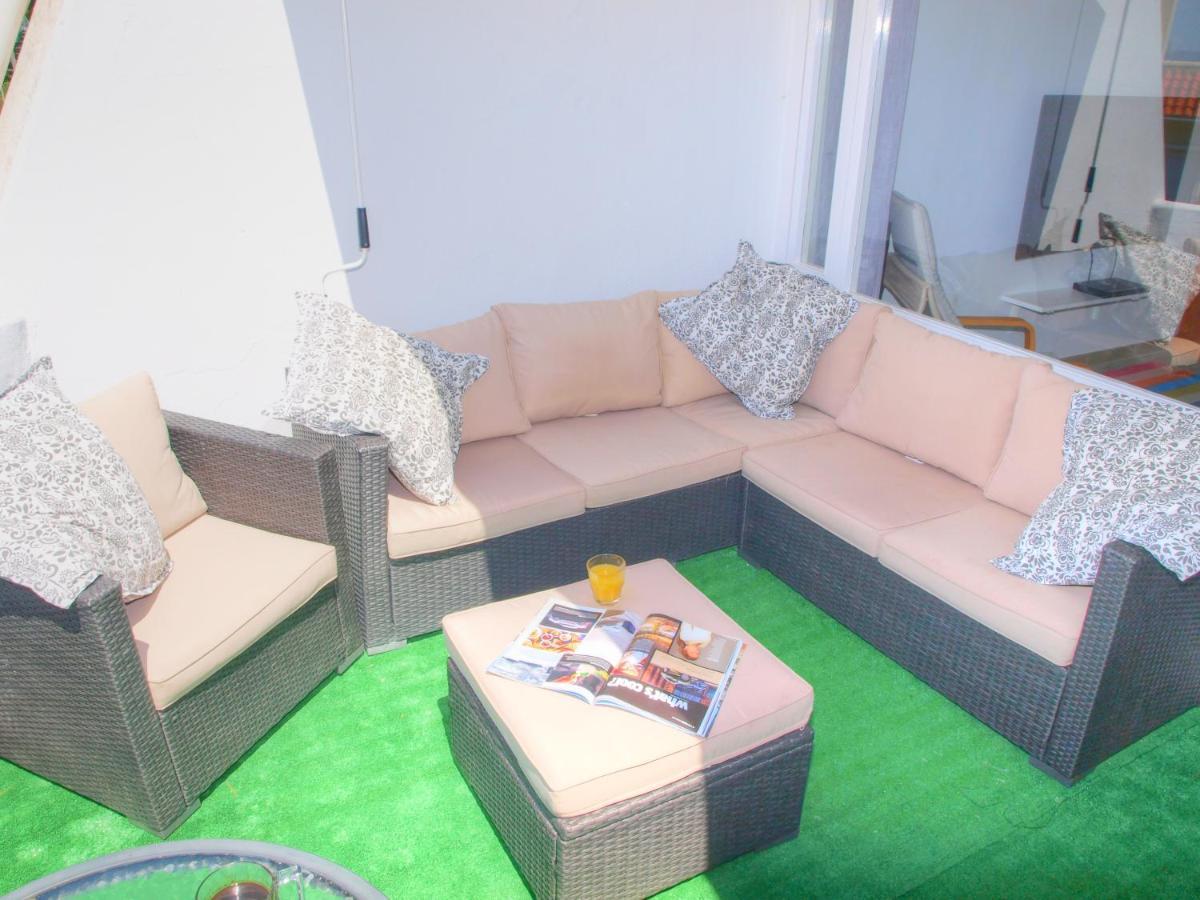 Cristos Beach Apartment เอสเตโปนา ภายนอก รูปภาพ