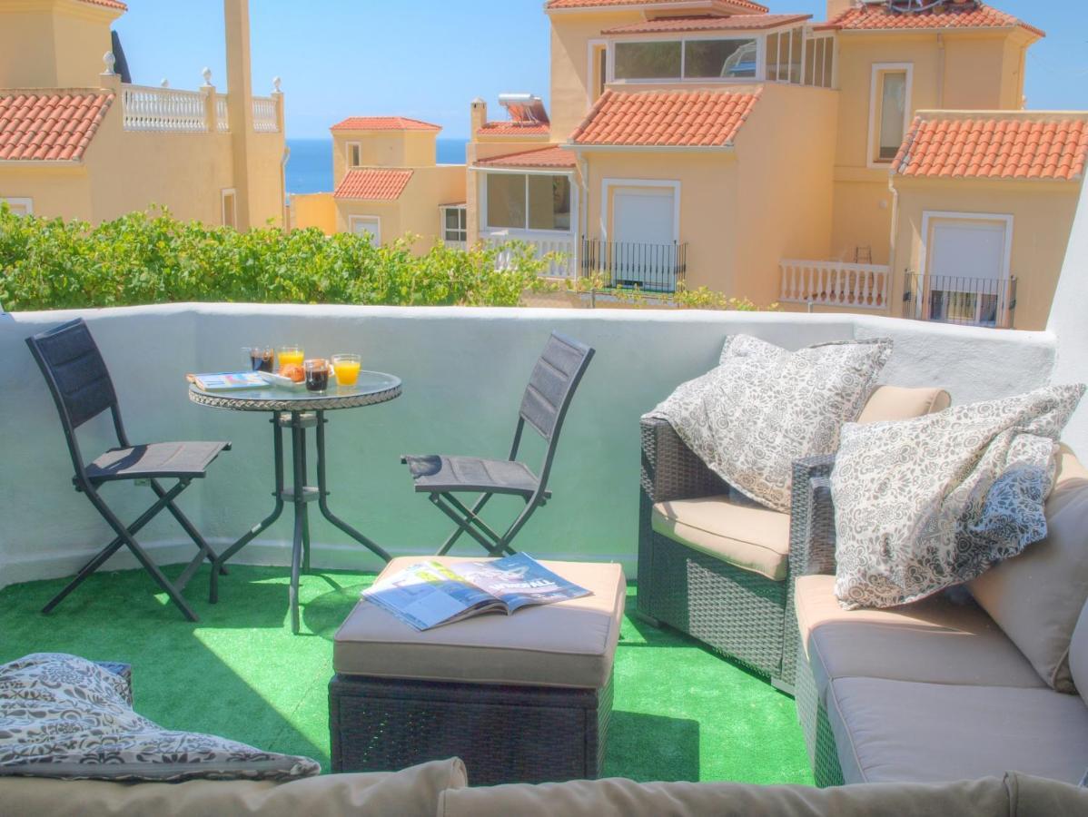 Cristos Beach Apartment เอสเตโปนา ภายนอก รูปภาพ